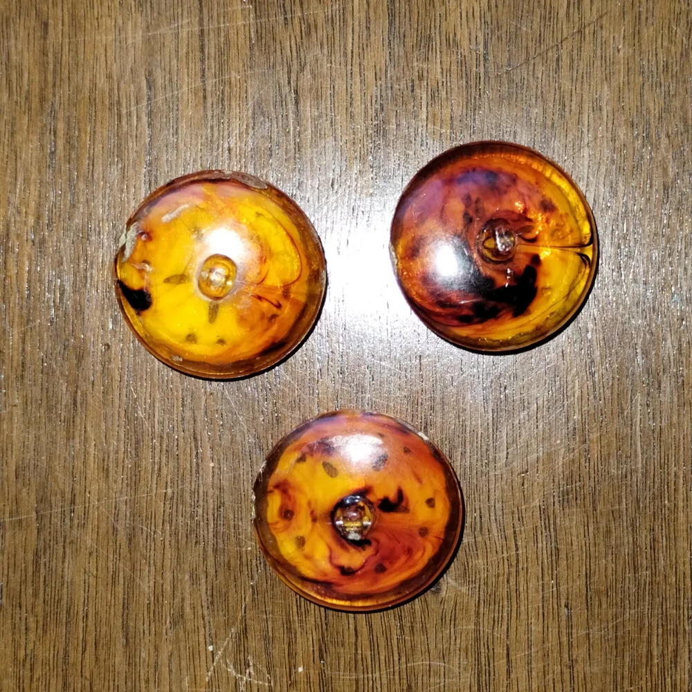 3 Yellow Floral Buttons